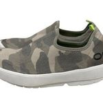 OOFOS Shoes OOmg eeZee Green Slip On Camo Sneakers Size Women's 6 Photo 0