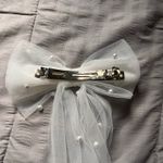 Lulus Pearl Bow Clip Photo 1