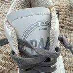 P448  Women’s Sz 38 / US 7.5 Star high-top sneaker in White Leather / Gray Laces Photo 7