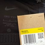 Nike NEW  Pro Dri-Fit Medium Support Non-Padded Graphic Sports Bra size S Black Photo 4