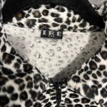 IRE Cheetah Print Full Zip Fuzzy Sweater Sweatshirt Jacket Women’s Sz M EUC Size M Photo 2