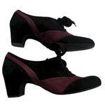 Pas de Rouge black and plum suede lace Photo 1