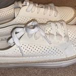 American Eagle Shoes Photo 0