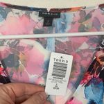 Torrid  size 2 2x multicolor floral twist front top short sleeve shirt bright fun Photo 2