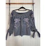 American Eagle Outfitters Embroidered Top & Aeropostale Off Shoulder Bundle Sz S Photo 1
