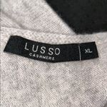 Cashmere Turtleneck Sweater with Soft Knit and Ribbed Details Gray Size XL Photo 4