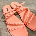 Steve Madden neon orange stud Sandals size 7. Photo 1