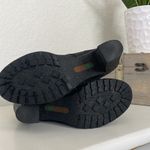 Timberland Classic Heeled Lace up Boots size 9 Photo 3