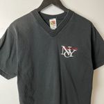 Fruit of the Loom Vintage 90s  New York City NYC V-Neck Black T-Shirt M USA Photo 9