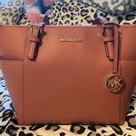 Michael Kors Purse Photo 0