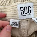 Urban Outfitters  BDG Women W25‎ Modern Boyfriend Corduroy Pant Cream Relaxed Fit Photo 4