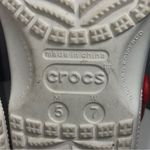 Crocs  UniSex Women’s 7 Blue White Red MLB New York NY  Yankees Classic Clogs Photo 9