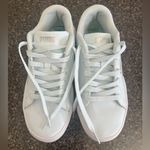 Puma  Women's Smash Platform v3 Sneaker (Size 7.5) Photo 3