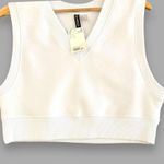 H&M NWT Divided V-Neck Cropped Sweater Vest Women's Size Small White Photo 3