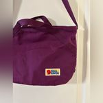 FJÄLLRÄVEN VARDAG CROSSBODY Royal Purple Photo 2