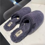 UGG  Cozy Gray Fuzzy Slippers Photo 7