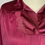 Vanity Fair Vintage  Wine Burgundy Embroidered Button Down Nylon Plus Size Medium Photo 2