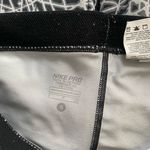 Nike  Pro SZ S black and white abstract leggings Photo 2