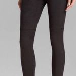 Hue Utopia by Suede Skimmer Leggings Size M Photo 0