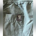 The North Face  Women’s Pants Size 6 Green Photo 7