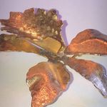 Vintage Gold Tone 3D Textured Flower Brooch Shoulder Pin Photo 3