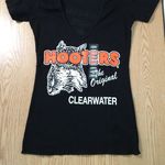 Hooters B64 New  Girl Rare Uniform V-Neck Tee Clearwater Florida Black Size Small Photo 1