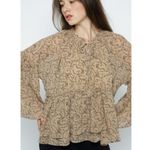 SCOTTSDALE FLUTTER SLEEVE BLOUSE Size undefined Photo 2