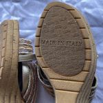 Italian Shoemakers Women’s Size 8 Brown Fabric Wedge Sandals Slip On 3” Heel Photo 9