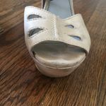 Hinge Nude Heels 6.5 Photo 1