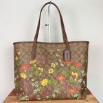 Coach NWT City Tote Bag In Signature Canvas With Floral Print Photo 0