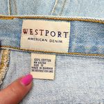 Westport Vintage 90s High Waist Light Wash Denim Shorts, Fits Size 6 Photo 3