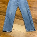 American Eagle Outfitters Women's Light Wash Mom Jeans Size 0 Stretch High Rise Photo 2