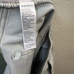 Spanx Women's Camo Utility Shorts Gray Size Large High Rise Pull On Photo 6