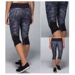Lululemon  - Hop To It Crop *Full-On Luxtreme
Rocky Road Sand Dune Ground / Black Photo 3
