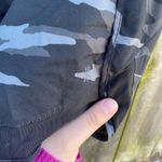 Athleta  Camo Mesh Racer Run Shorts 4” | 1X Photo 4