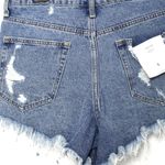 Cello Jeans NWT Cello High Rise Distressed Cut Off Short Size L Photo 3