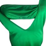 Boutique Low Back V Photo 98