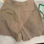 Dockers Vintage  khaki size 2 petite pleated shorts Photo 3