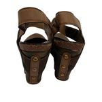 OTBT  Rexburg Brown & Camo Wedge Pumps Size 7.5 Photo 2