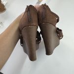 Bella Vita Shoes Womens Size 9.5W Brown Wedge Heels Braided Strappy Sandals Zip Photo 4