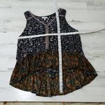 Patrons of Peace | Sleeveless Ruffled Blouse | Size: M Photo 7