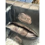 Born Women's Leather Knee High Boots Metallic Silver Block Heel Side Zip Sz 6.5 Photo 3