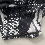 Lululemon Roll Down Boogie Short Static Mist Black White Size 6 Photo 3