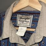 Wrangler  Western Shirt with Blue and Beige Pattern Photo 2