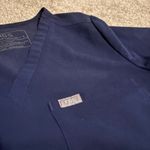 FIGS  CATARINA ONE POCKET SCRUB TOP Photo 1