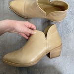 Nisolo Mia Everyday Ankle Bootie Size‎ 9 in Almond Tan Photo 9