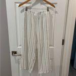 JM Collection  White and Tan Striped Cropped pants size Medium‎ Photo 11