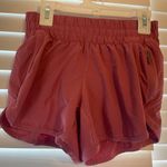 Lululemon Tracker Shorts 4in Photo 0