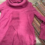 Tahari  medium sweater Photo 2