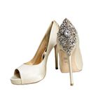 Badgley Mischka New  Womens Ivory Kiara Satin Peep Toe Classic Pumps 9M (Stains) Photo 10